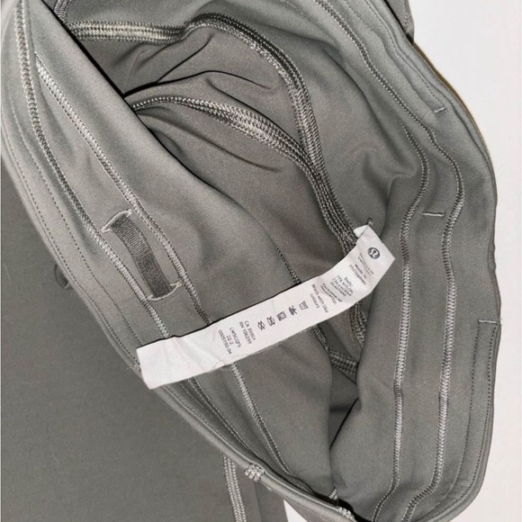 Lululemon invigorate HR tight 25” GRSG size 4 *like new* - Picture 2 of 2